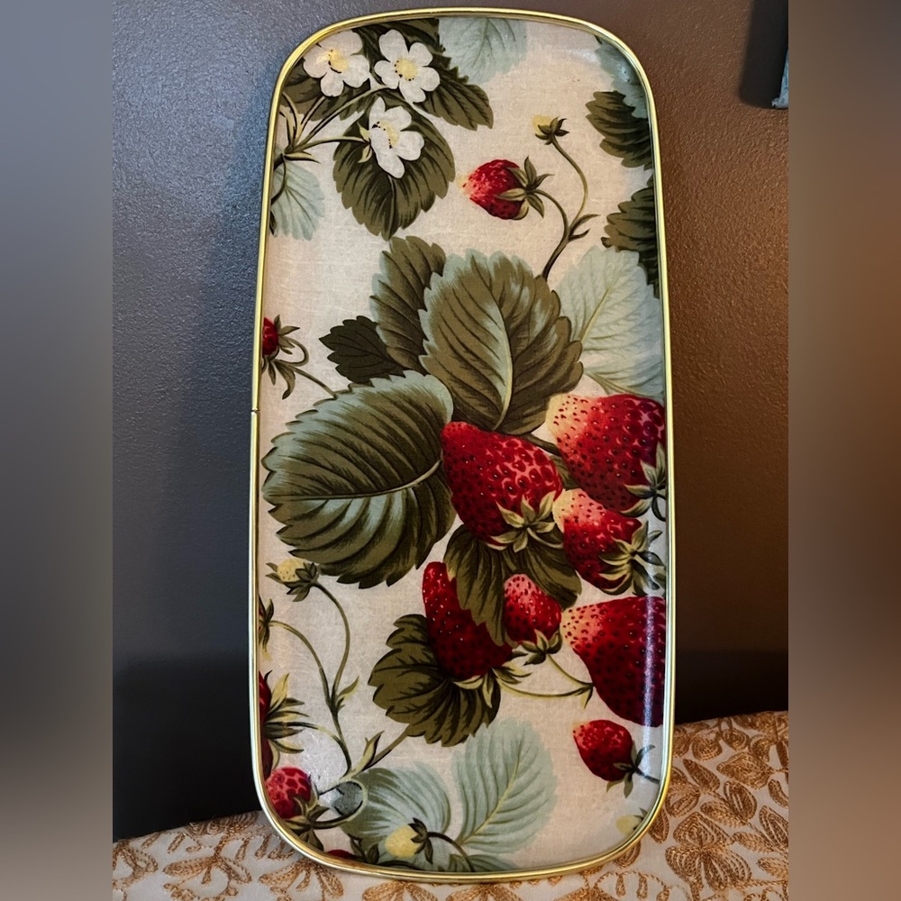 Vintage Keswick Strawberry Print Serving Tray Leicestershire England